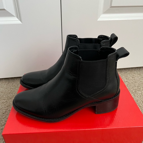 Cole Haan Cassie Bootie - Women’s Size 6 - Picture 4 of 5